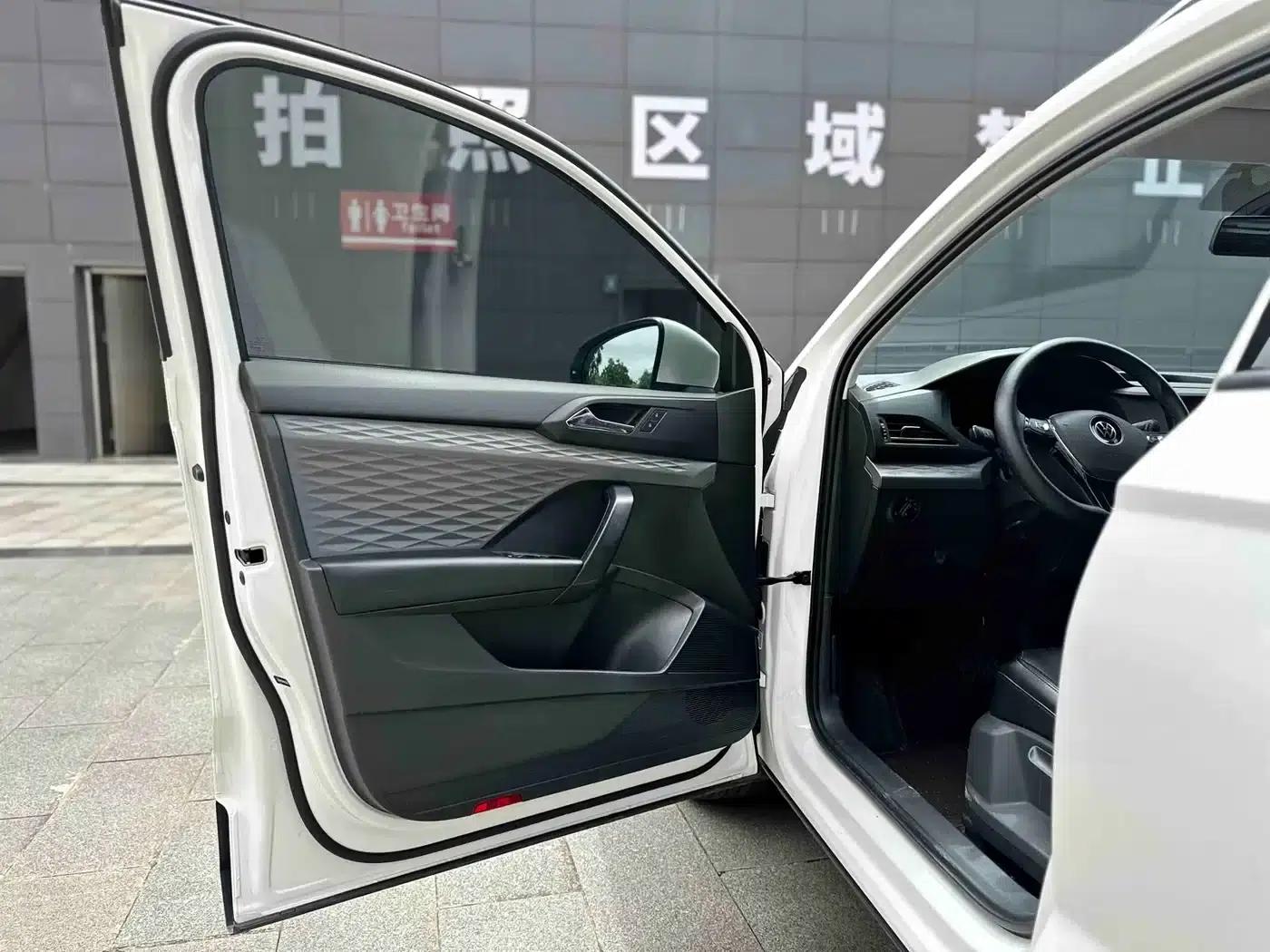 Tharu 2022 280TSI 2WD Comfort Edition — миниатюра 9