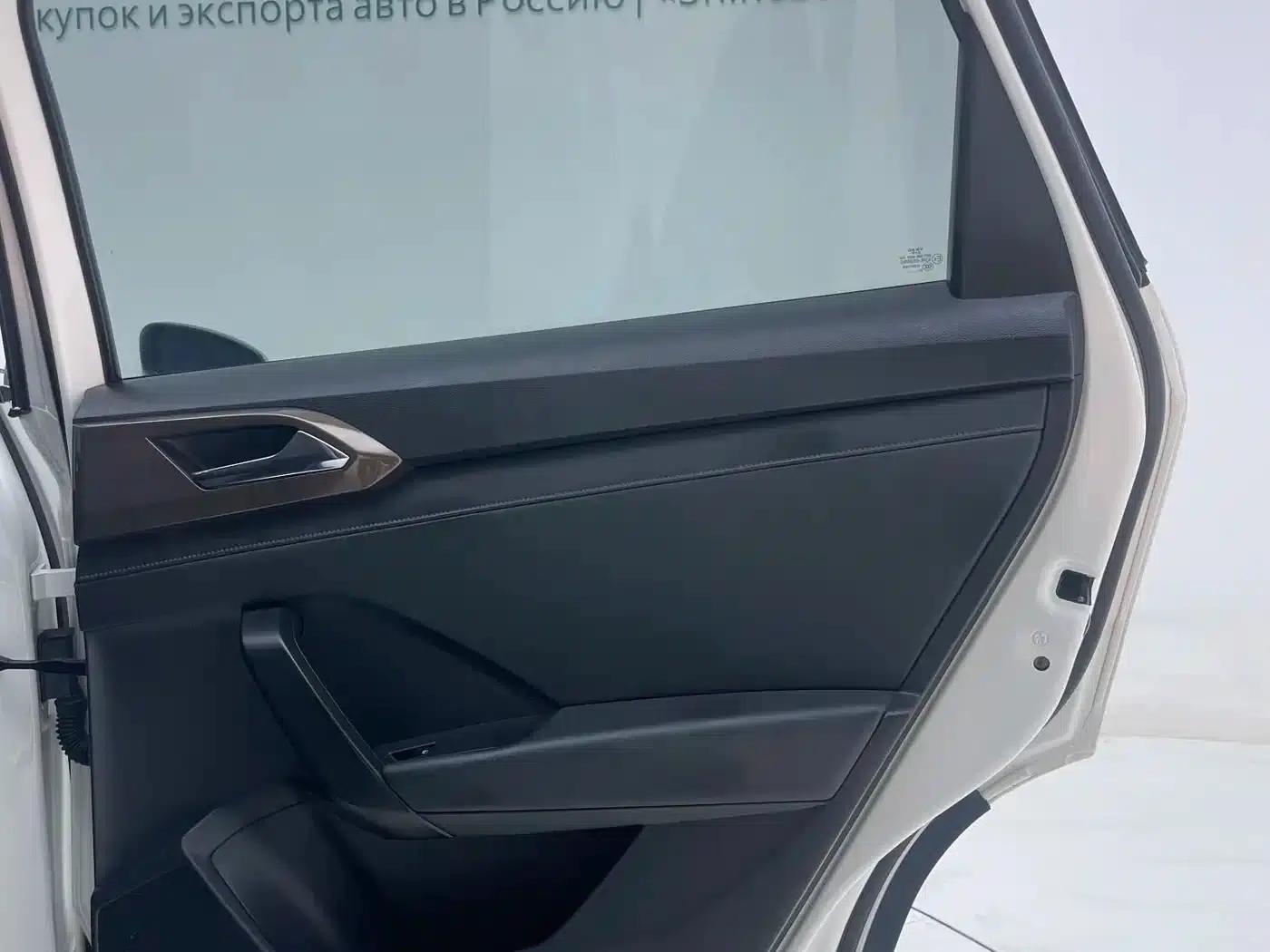 Tharu 2022 280TSI 2WD Comfort Edition — миниатюра 21