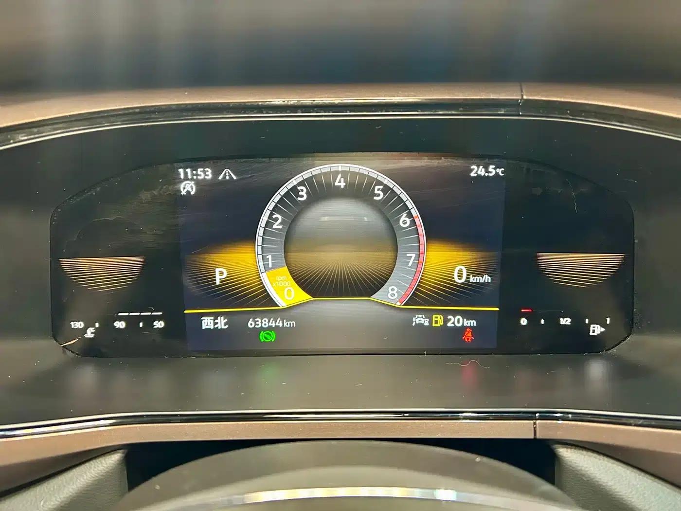 Tharu 2022 280TSI 2WD Luxury Edition — миниатюра 16