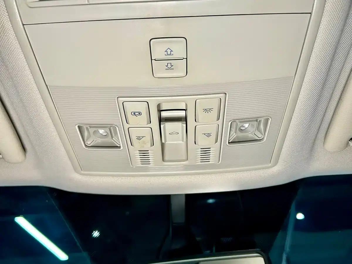 Tharu 2022 280TSI 2WD Luxury Edition — миниатюра 20