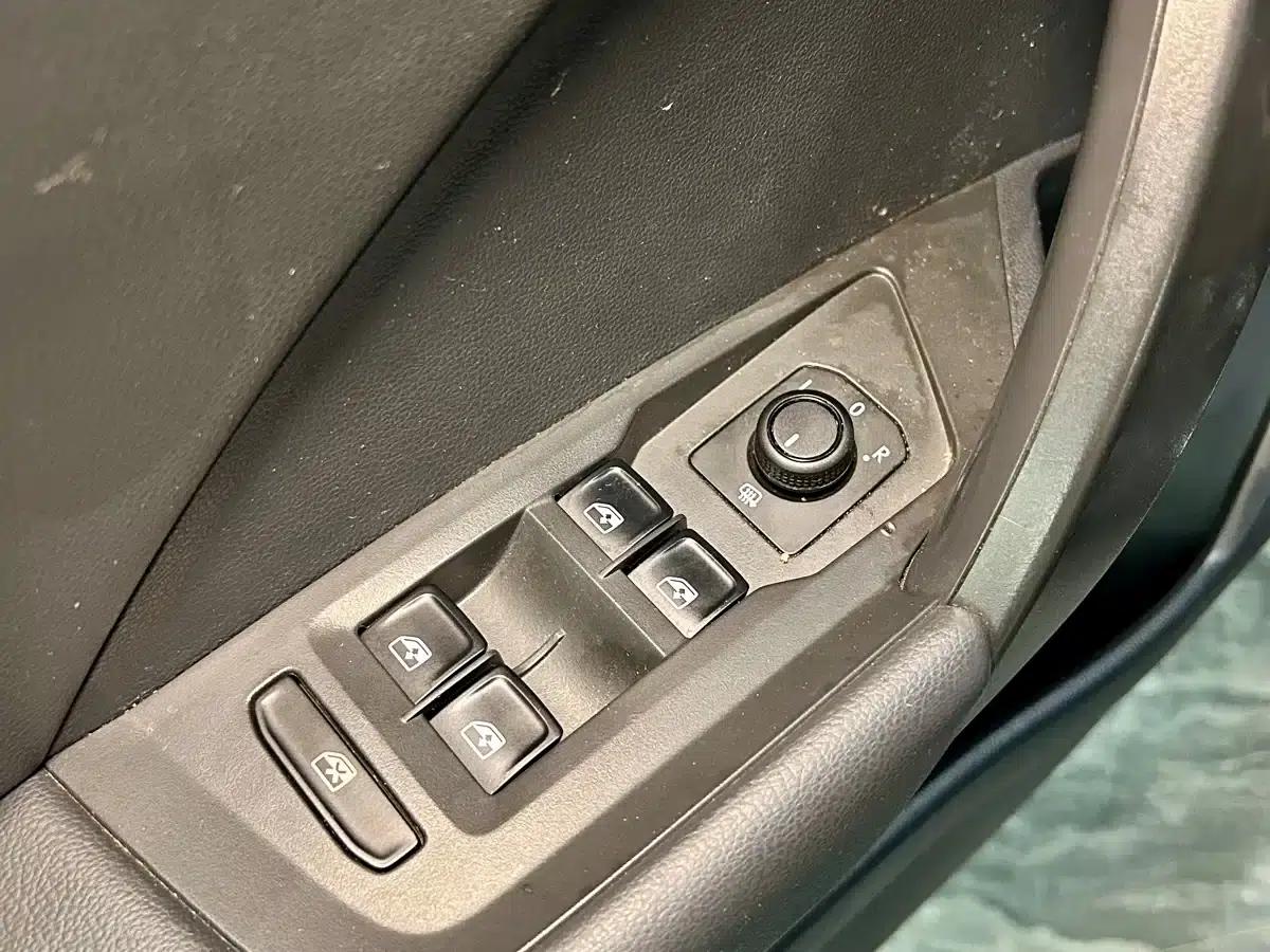 Tharu 2022 280TSI 2WD Luxury Edition — миниатюра 23