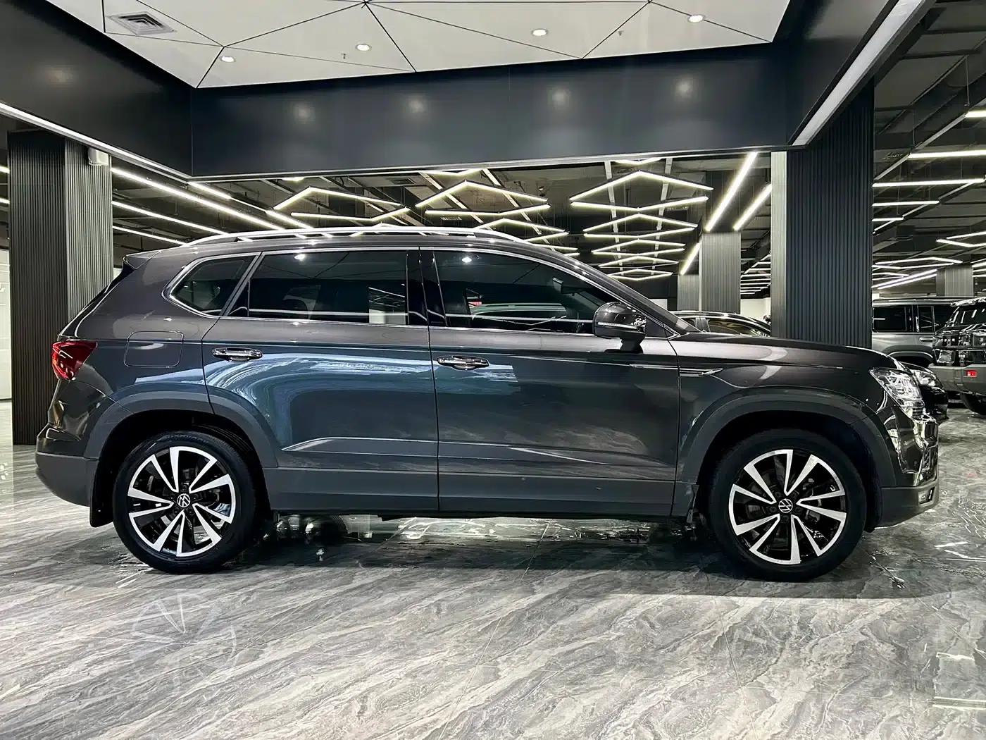 Tharu 2022 280TSI 2WD Luxury Edition — миниатюра 4