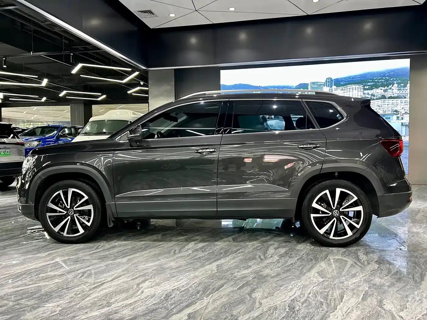 Tharu 2022 280TSI 2WD Luxury Edition — миниатюра 8