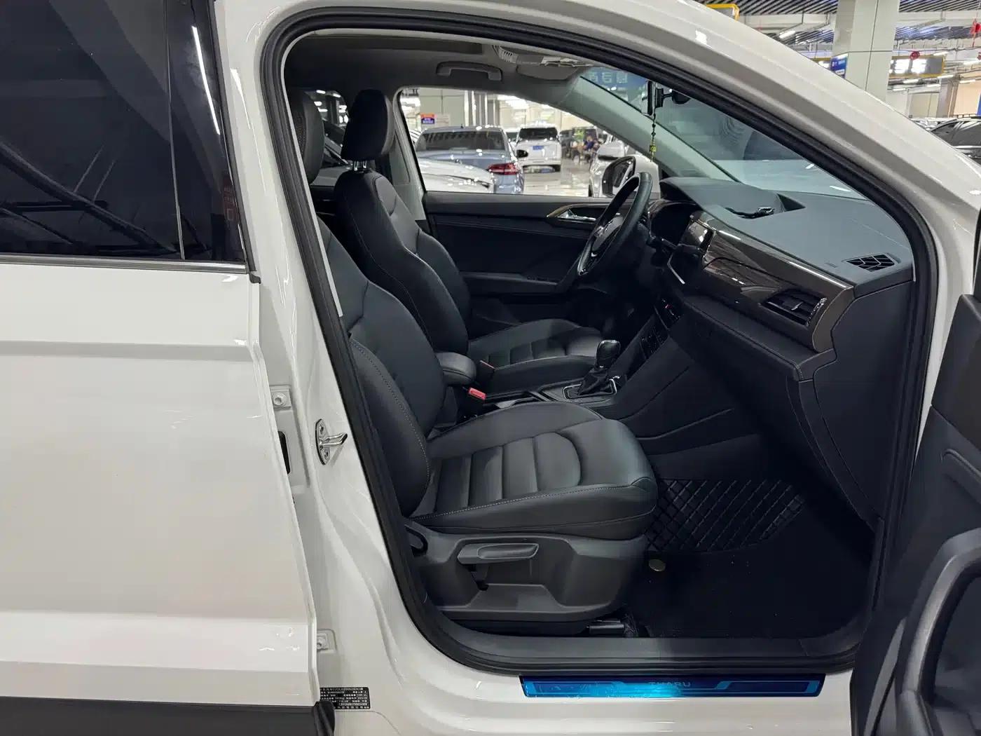 Tharu 2022 280TSI 2WD Luxury Edition — миниатюра 13
