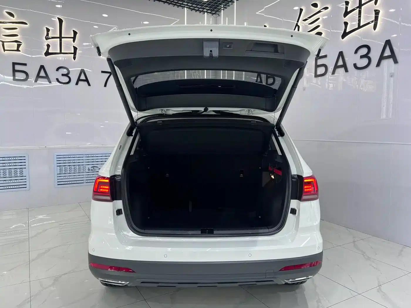 Tharu 2022 280TSI 2WD Luxury Edition — миниатюра 18