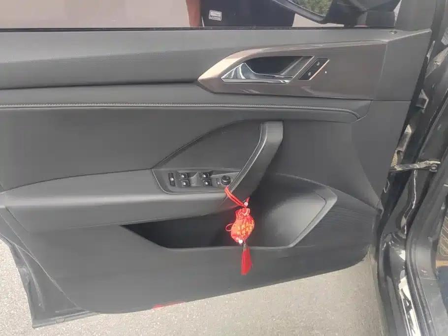 Tharu 2022 280TSI 2WD Luxury Edition — миниатюра 7