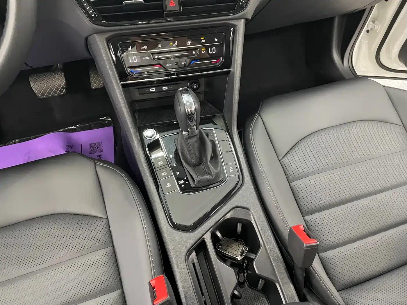 Tharu 2022 280TSI 2WD Luxury Edition — миниатюра 11