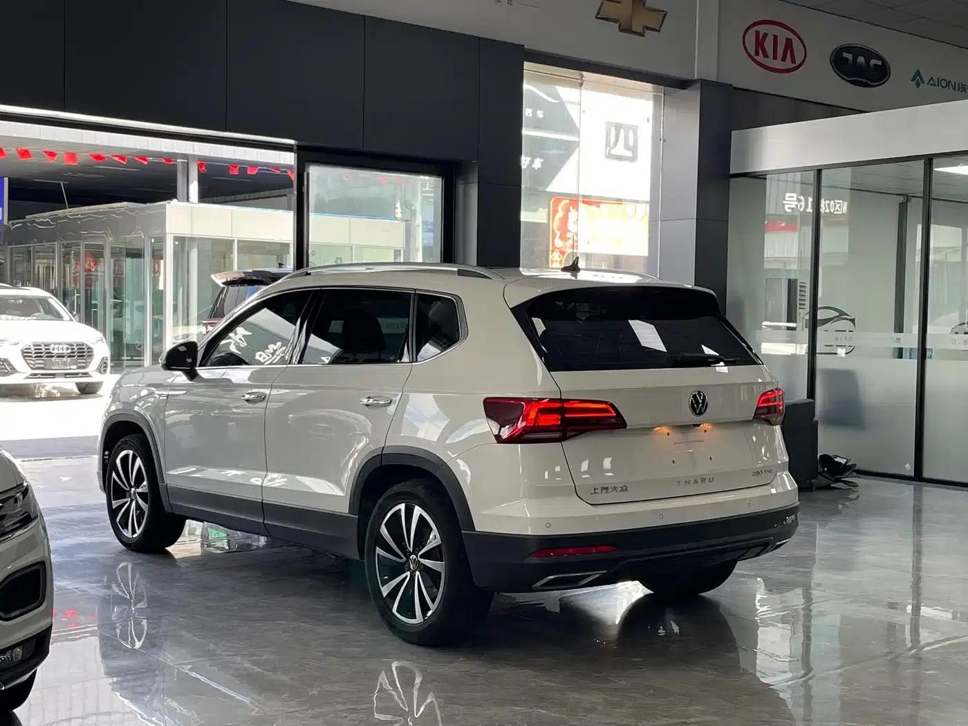 Tharu 2022 280TSI 2WD Luxury Edition — миниатюра 15