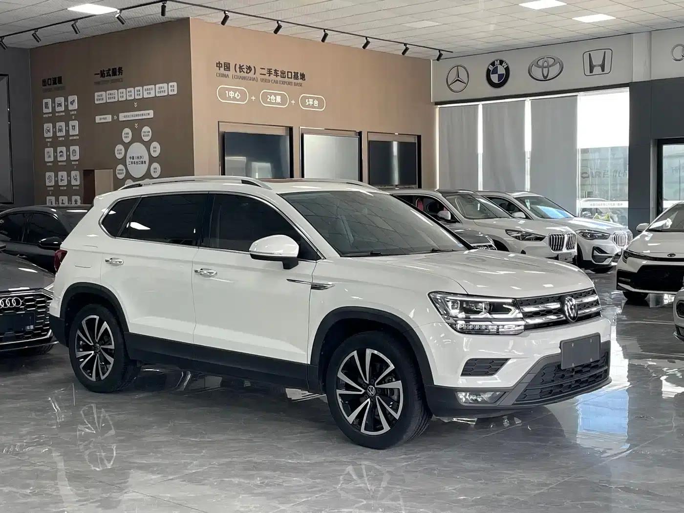 Tharu 2022 280TSI 2WD Luxury Edition — миниатюра 3