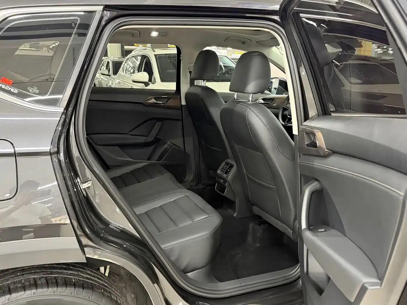 Tharu 2022 280TSI 2WD Luxury Edition — миниатюра 12