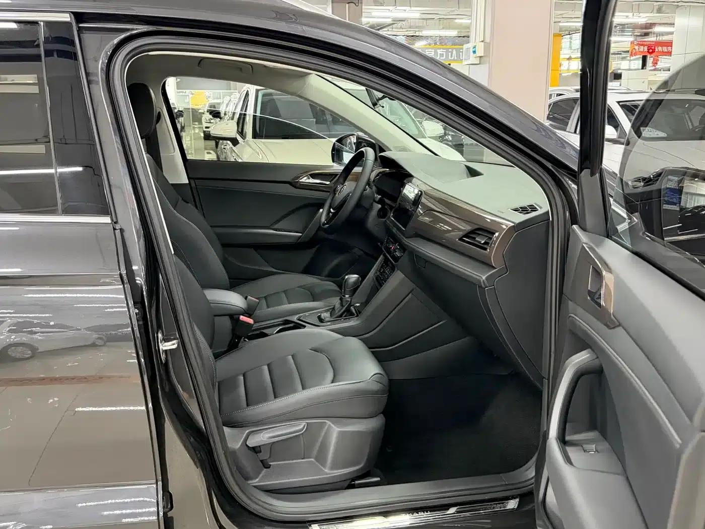 Tharu 2022 280TSI 2WD Luxury Edition — миниатюра 13