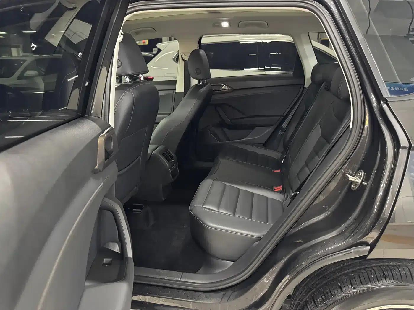 Tharu 2022 280TSI 2WD Comfort Edition — миниатюра 6