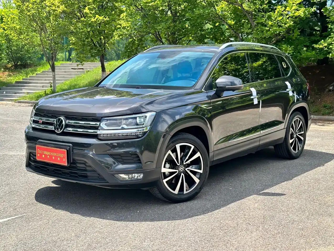 Tharu 2022 280TSI 2WD Luxury Edition — миниатюра 1