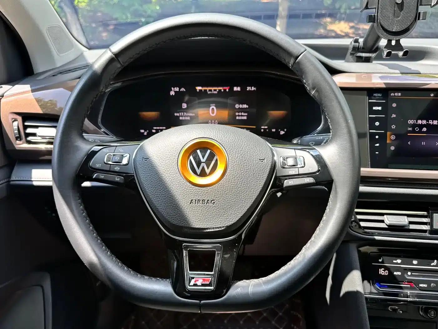 Tharu 2022 280TSI 2WD Luxury Edition — миниатюра 12