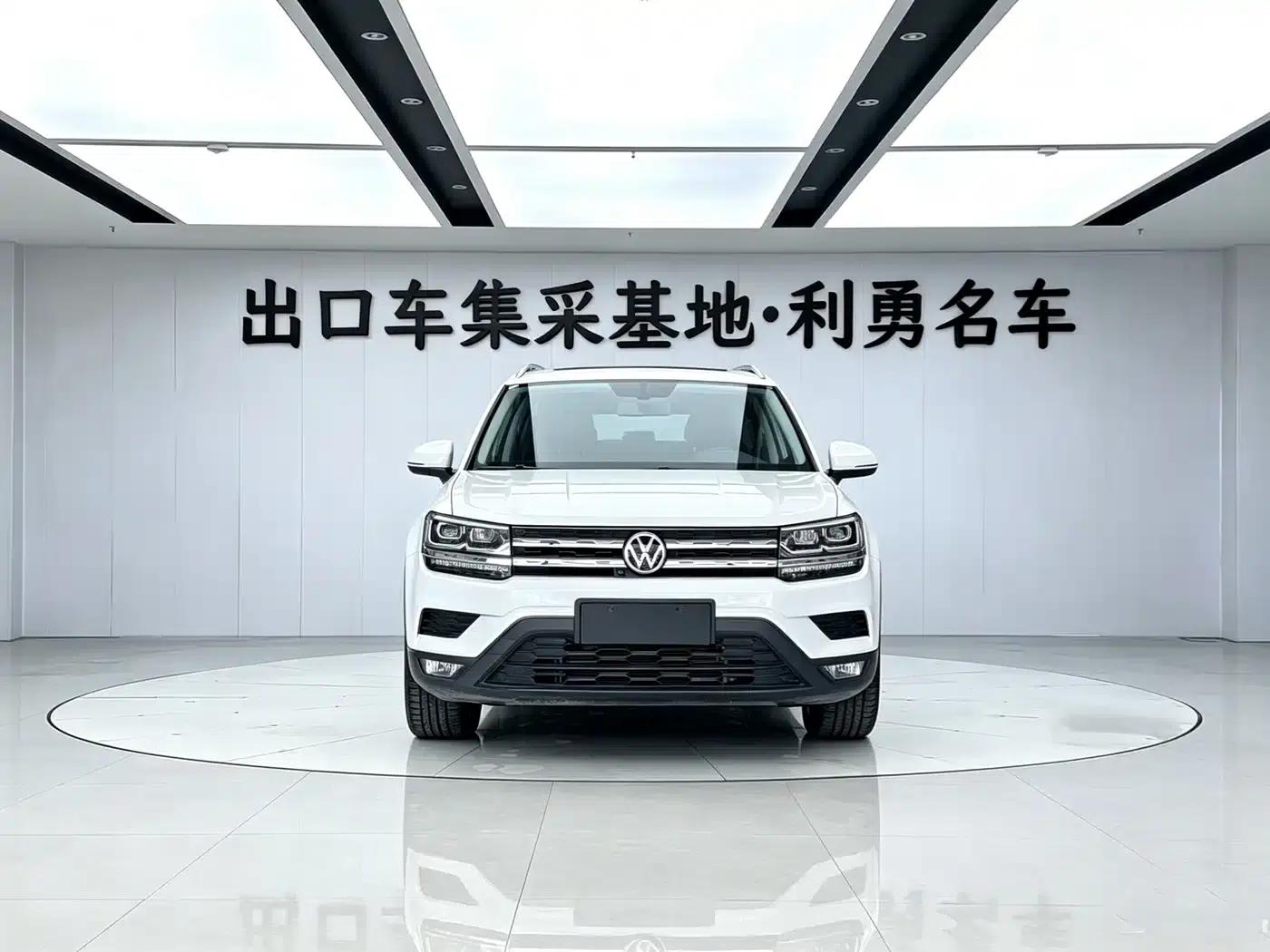Tharu 2022 280TSI 2WD Luxury Edition — миниатюра 2