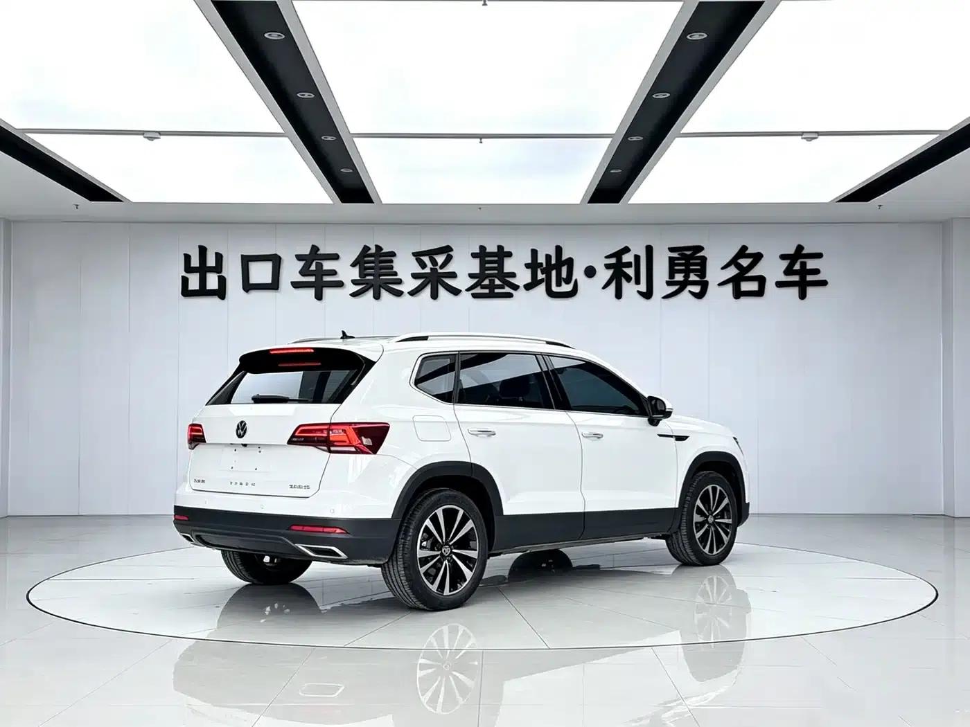 Tharu 2022 280TSI 2WD Luxury Edition — миниатюра 3