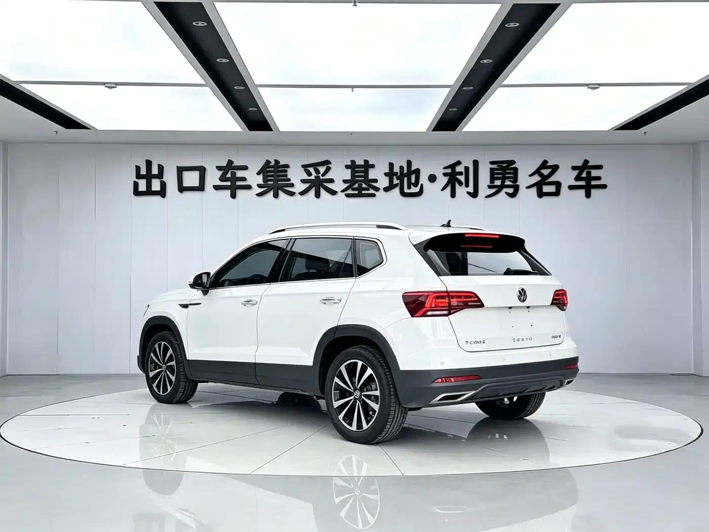 Tharu 2022 280TSI 2WD Luxury Edition — миниатюра 5