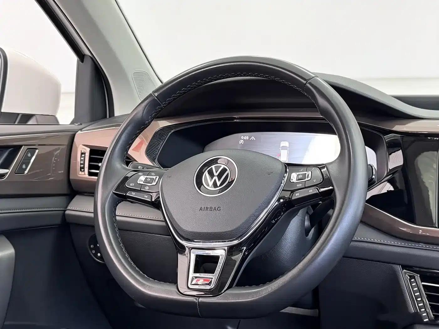 Tharu 2022 280TSI 2WD Luxury Edition — миниатюра 10