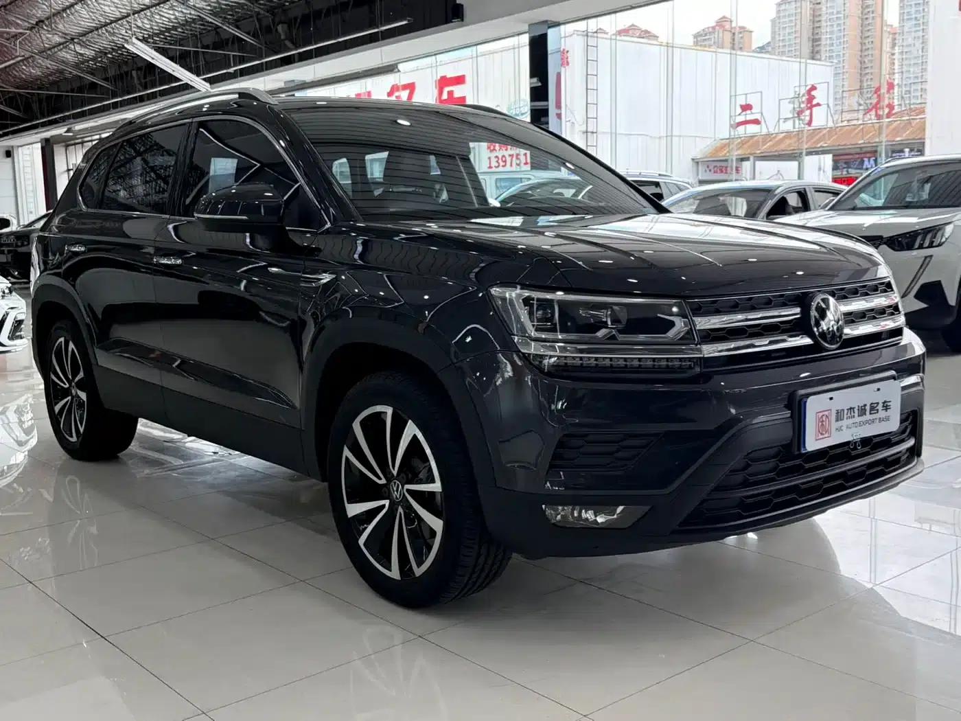 Tharu 2022 280TSI 2WD Luxury Edition — миниатюра 2