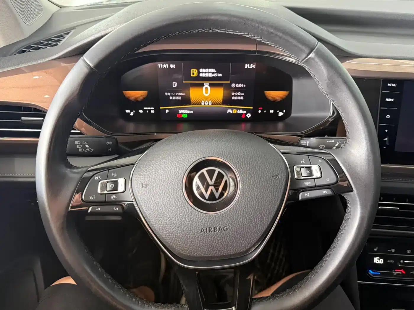Tharu 2022 280TSI 2WD Luxury Edition — миниатюра 12