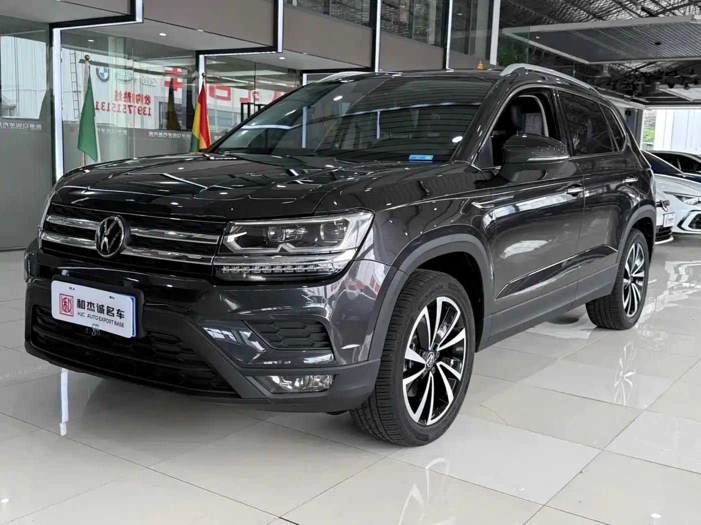 Tharu 2022 280TSI 2WD Luxury Edition — миниатюра 3