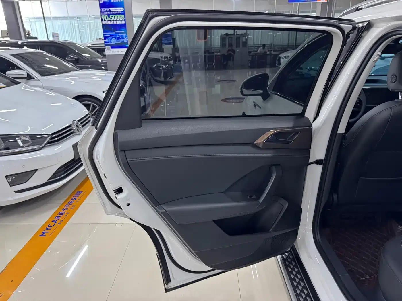 Tharu 2022 280TSI 2WD Comfort Edition — миниатюра 8
