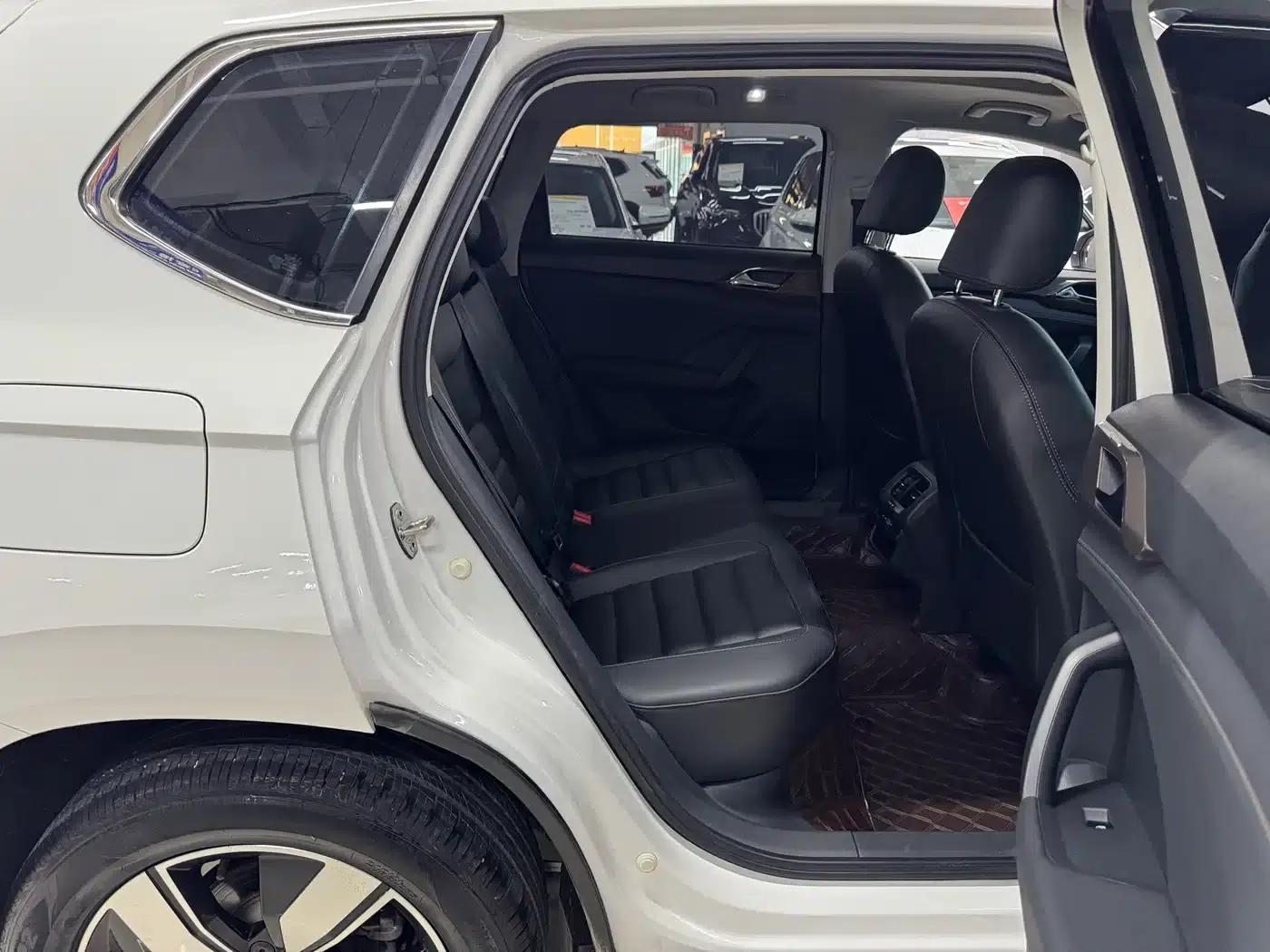 Tharu 2022 280TSI 2WD Comfort Edition — миниатюра 10