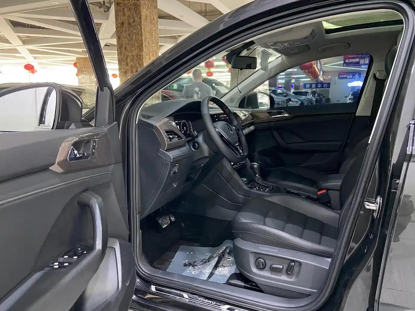 Tharu 2022 280TSI 2WD Luxury Edition — миниатюра 7