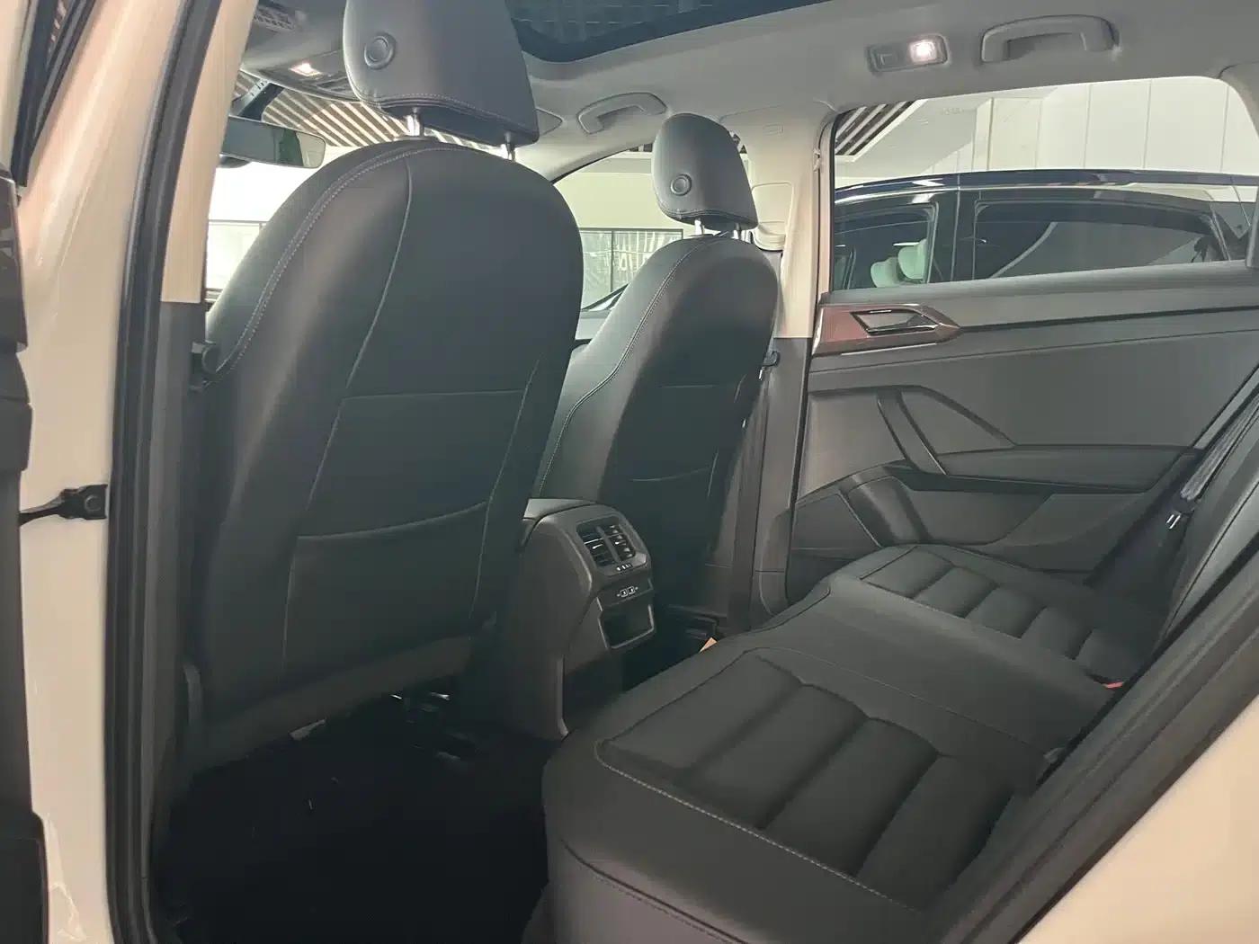 Tharu 2020 330TSI 4WD Flagship Edition (China VI Emission Standard) — миниатюра 6