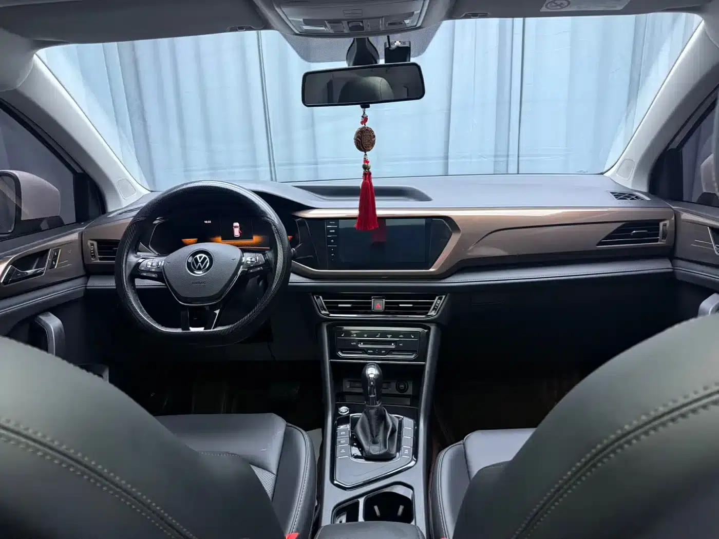 Tharu 2022 280TSI 2WD Luxury Edition — миниатюра 11