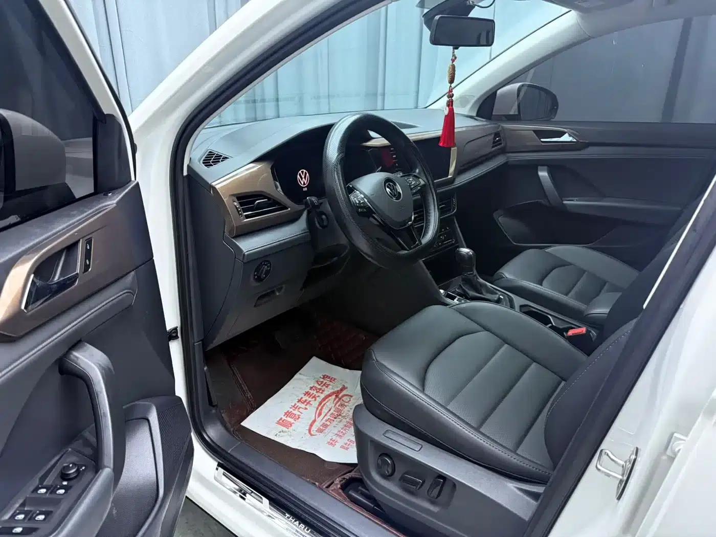 Tharu 2022 280TSI 2WD Luxury Edition — миниатюра 7