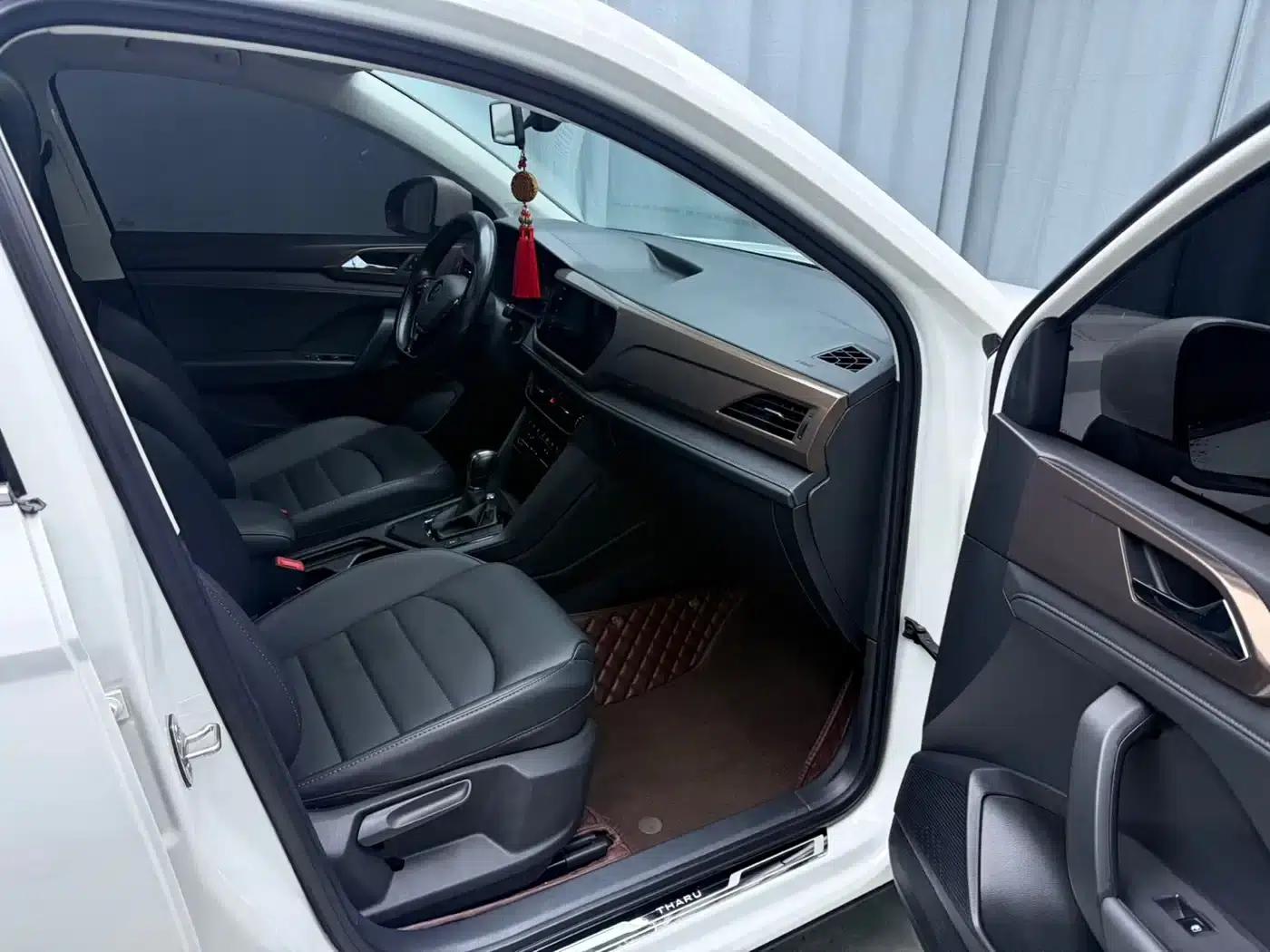 Tharu 2022 280TSI 2WD Luxury Edition — миниатюра 10
