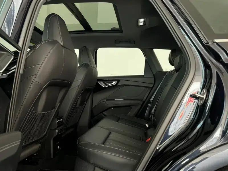 Audi Q4 e-tron 2024 Model 40 e-tron Trailblazer — миниатюра 9