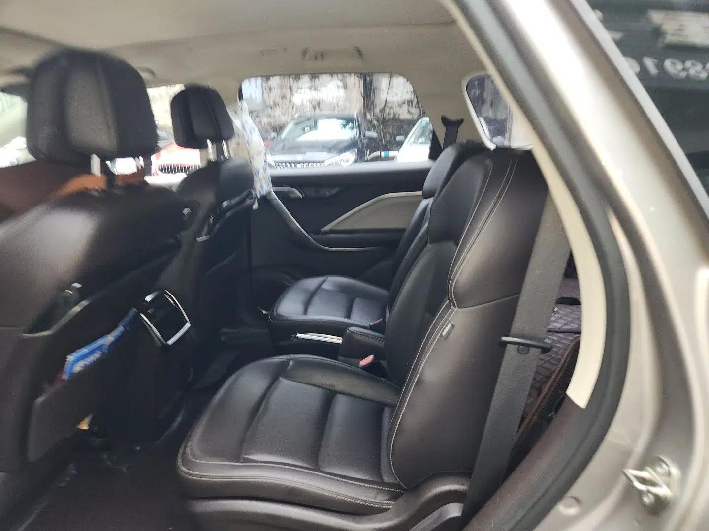 Geely Auto Jiajie New Energy 2021 ePro 1.5TD PHEV Deluxe Model — миниатюра 17