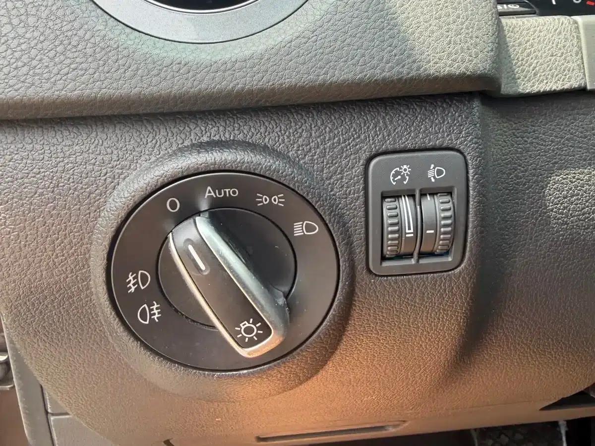 2015 Tiguan 2.0TSI Comfort Edition — миниатюра 7