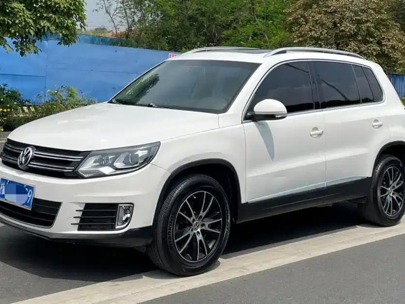 Tiguan 2013 1.8TSI Automatic 2WD Luxury — миниатюра 1