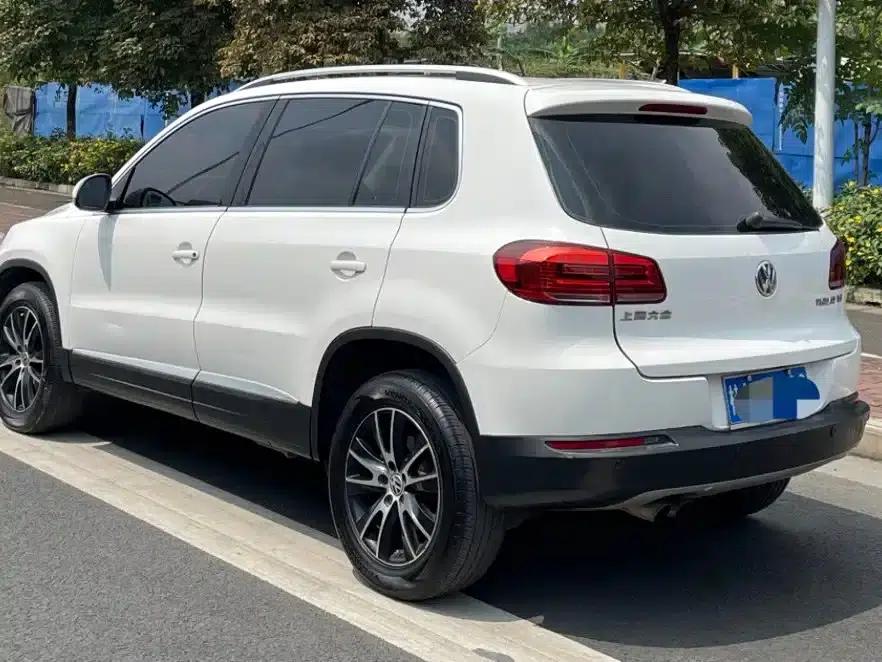 Tiguan 2013 1.8TSI Automatic 2WD Luxury — миниатюра 4