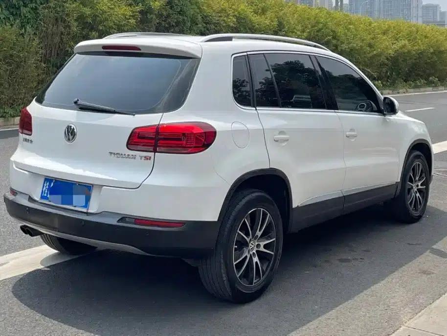 Tiguan 2013 1.8TSI Automatic 2WD Luxury — миниатюра 6