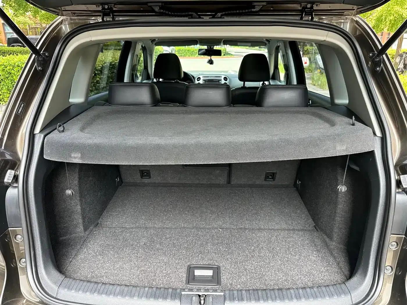 2016 Volkswagen Tiguan 300TSI Automatic 4WD Luxury Edition — миниатюра 12