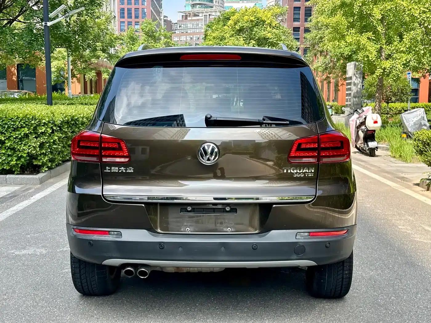 2016 Volkswagen Tiguan 300TSI Automatic 4WD Luxury Edition — миниатюра 5