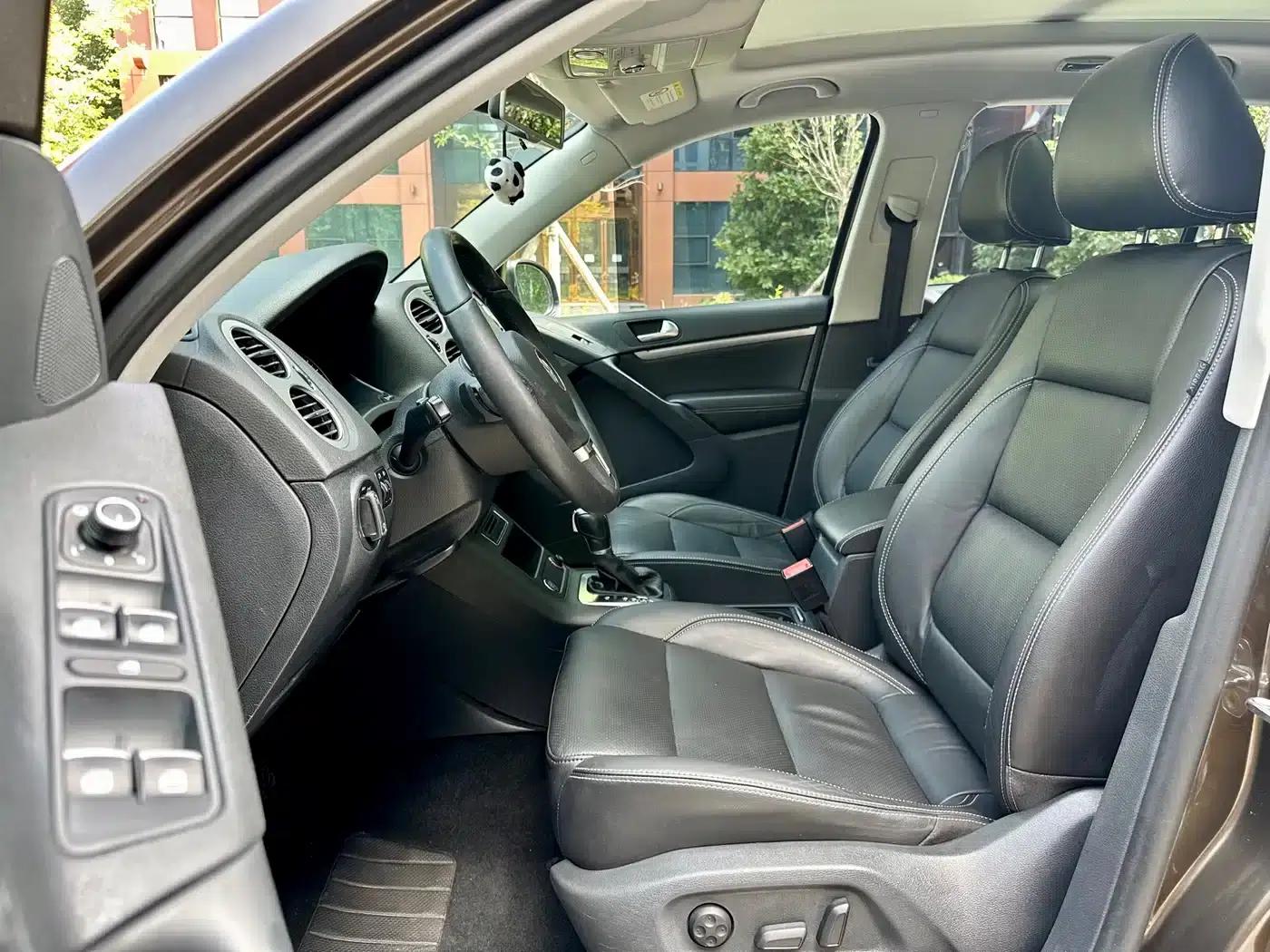 2016 Volkswagen Tiguan 300TSI Automatic 4WD Luxury Edition — миниатюра 9
