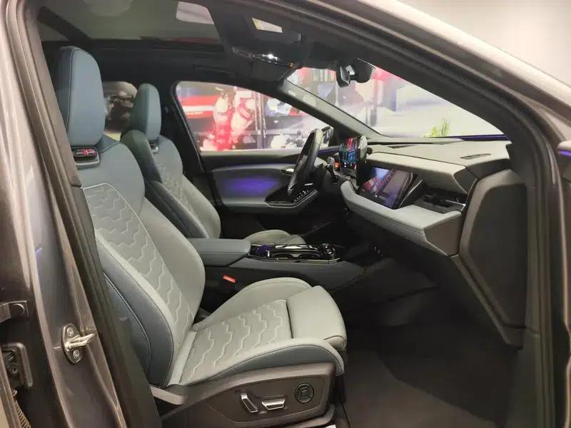 Audi Q6L e-tron 2026 First Edition — миниатюра 13