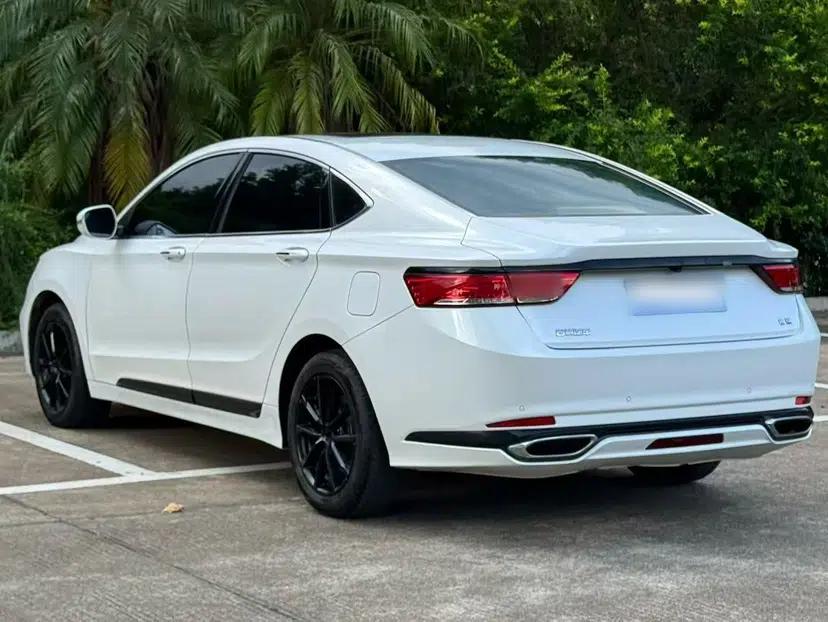 Geely Auto Emgrand GT 2021 1.8T Flagship Edition+ — миниатюра 4