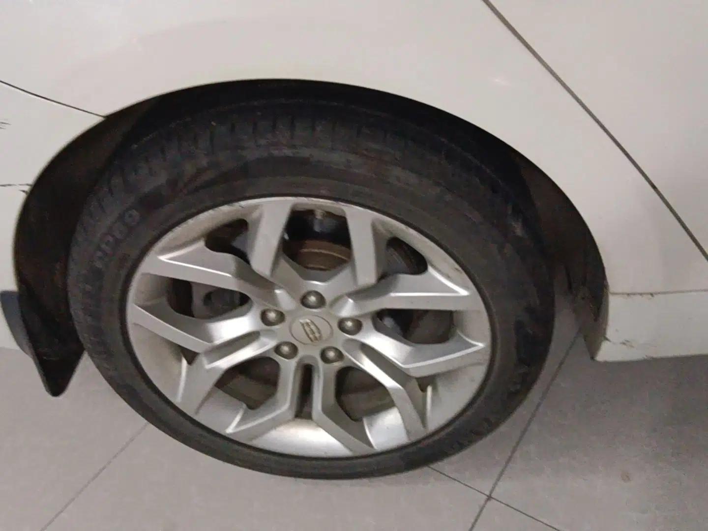 Geely Auto Emgrand GT 2015 1.8T Premium Model — миниатюра 16