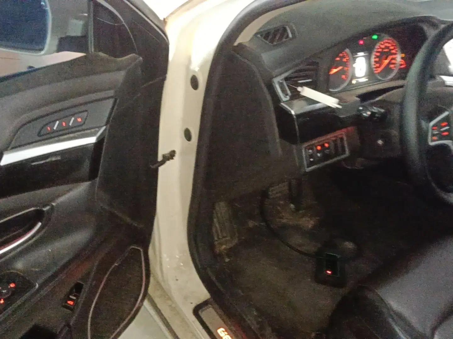 Geely Auto Emgrand GT 2015 1.8T Premium Model — миниатюра 23