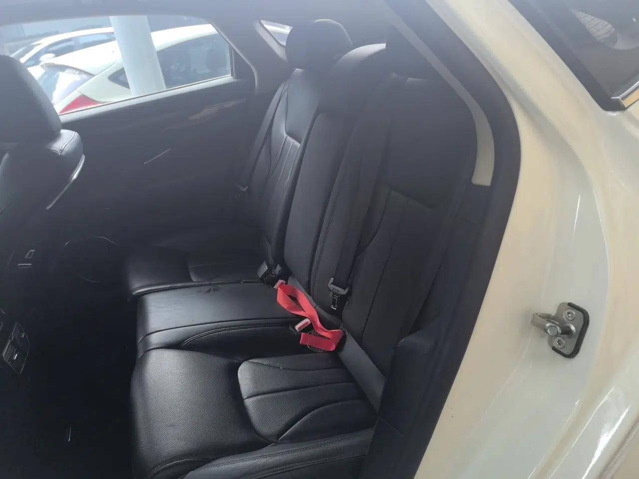 Geely Auto Emgrand GT 2015 1.8T Flagship Model — миниатюра 17