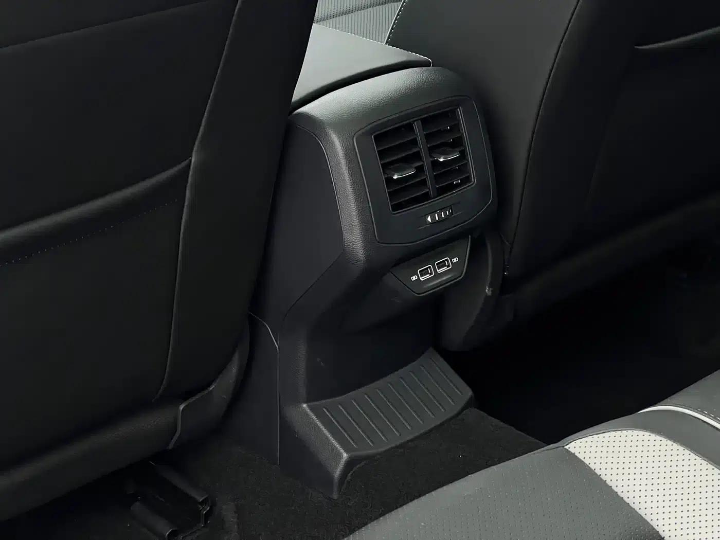 2023 T-ROC 280TSI DSG 2WD Time Edition — миниатюра 13