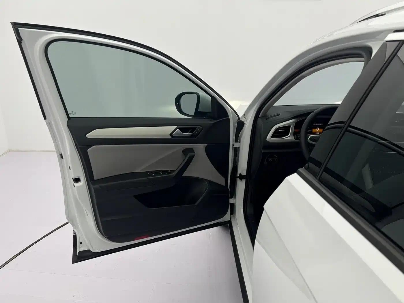 2023 T-ROC 280TSI DSG 2WD Time Edition — миниатюра 19