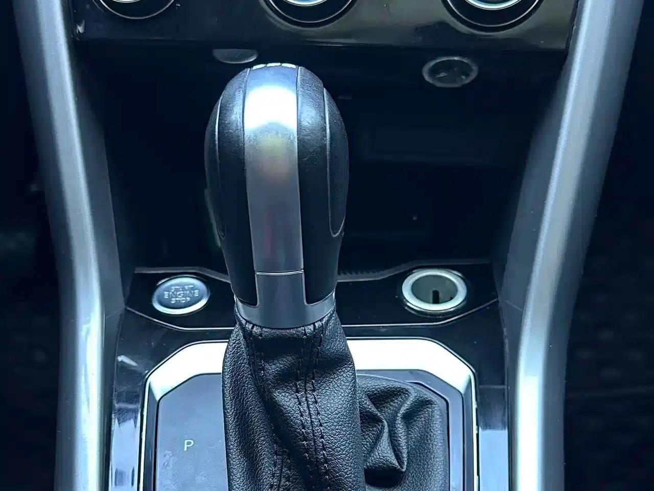 T-ROC 2022 280TSI DSG 2WD Elite PLUS — миниатюра 15