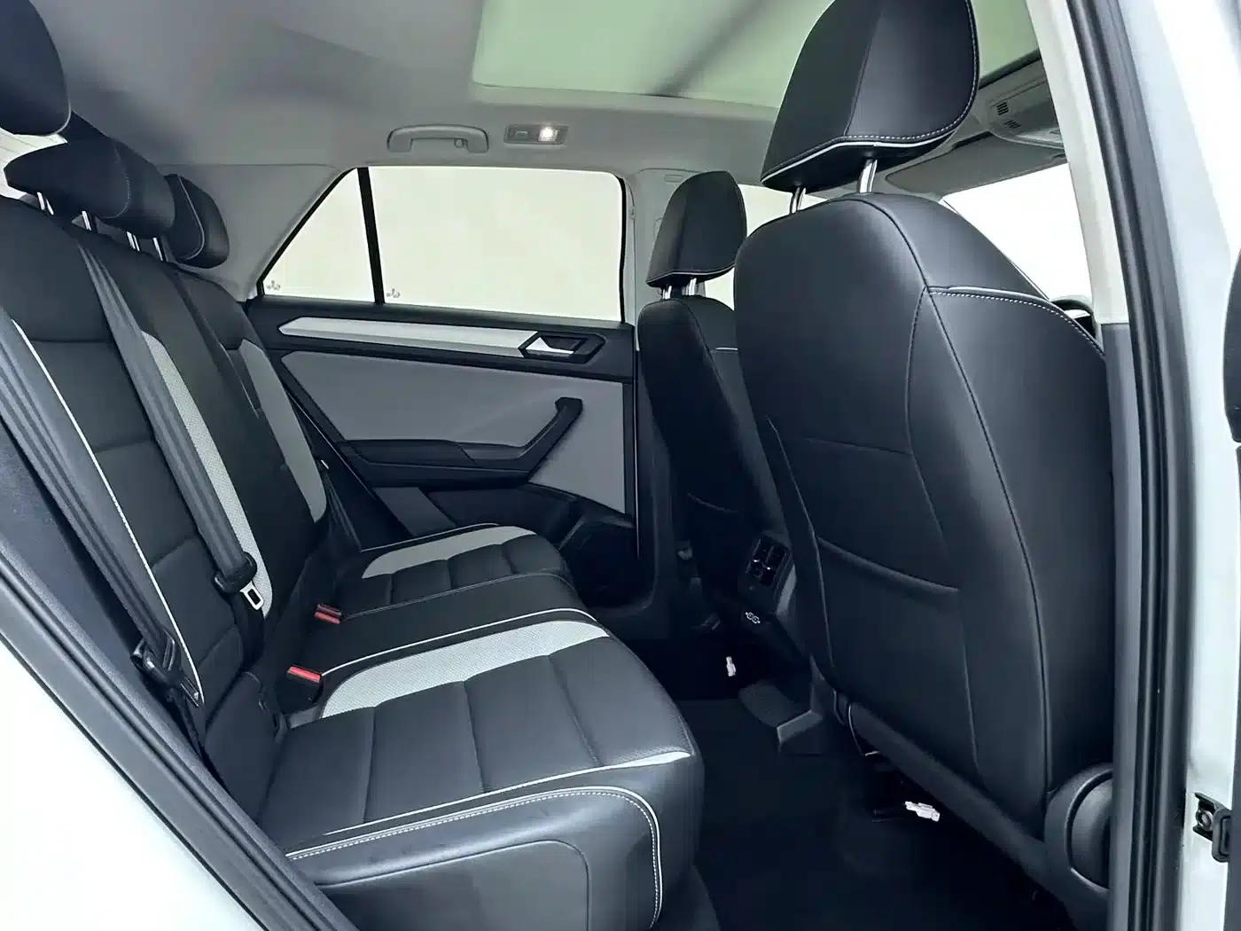 2023 T-ROC 280TSI DSG 2WD Time Edition — миниатюра 10
